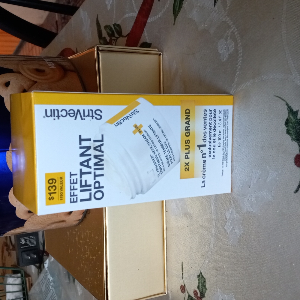 Strivectin liftant optimal. New in box 2x plus grand